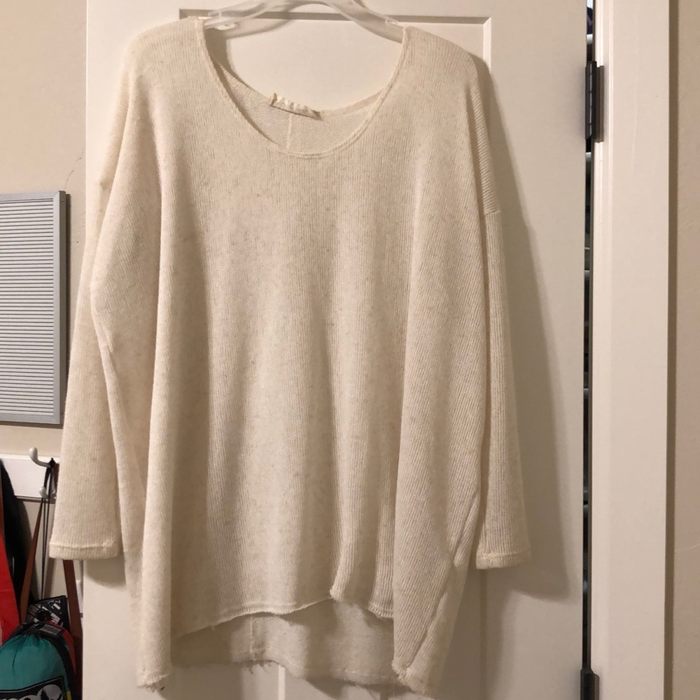 long/quarter length sleeve lightweight sweater